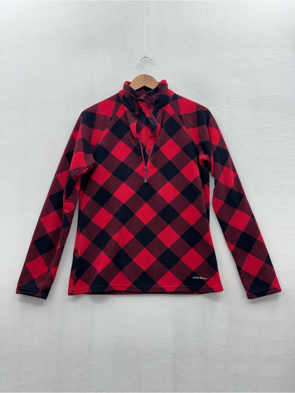 Eddie Bauer Women’s Medium Red Black Buffalo Plaid Fleece Quarter Zip Pullover
